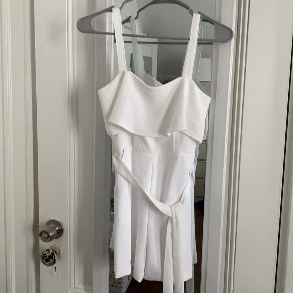 Express linen blend romper size XXS!